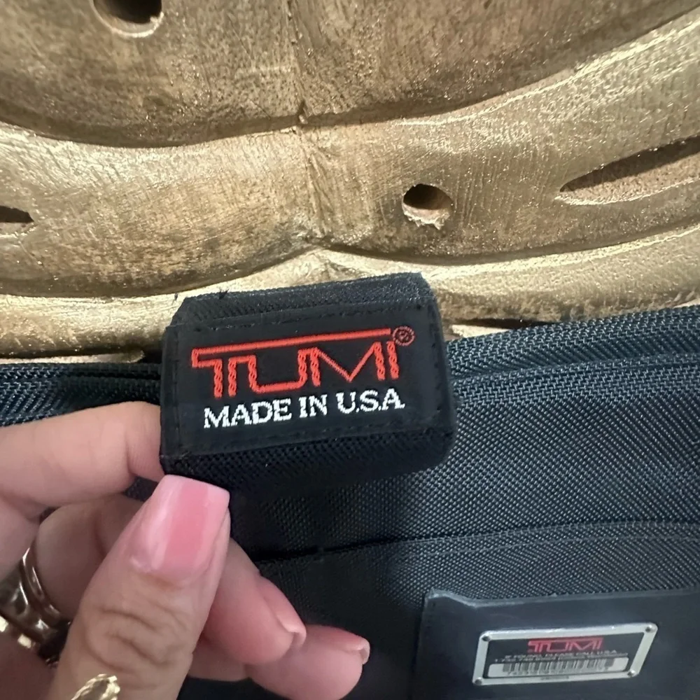 TUMI 280SD3 Black Ballistic Padded Nylon Laptop Computer Sleeve Insert 14